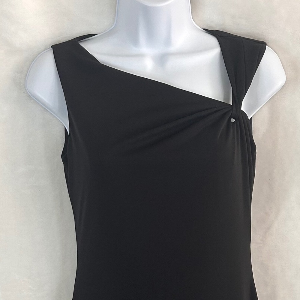 NWOT David Meister Black Asymmetrical Twist Neck Sleeveless Sheath Dress Size 2 - Picture 2 of 10